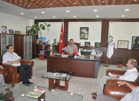 ak-parti-akcaabat-ziyaret.jpg