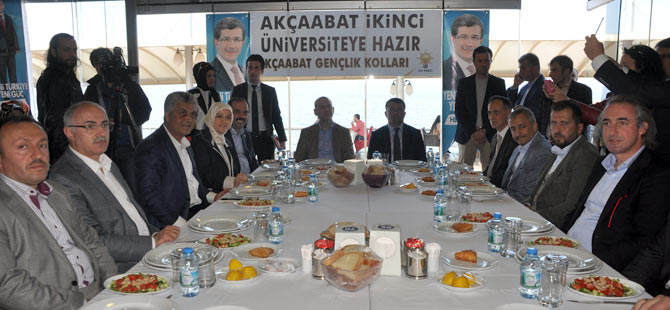 ak-parti-trabzon-adaylari.jpg