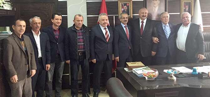 ak-parti-trabzon-milletvekili-aday-adayi-abdulkadir-uraloglu-secim-calismalarini-araliksiz-surduruyor1.jpg