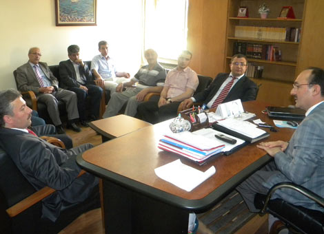 ak-parti-ziyaret--akcaabat.20120529184318.jpg