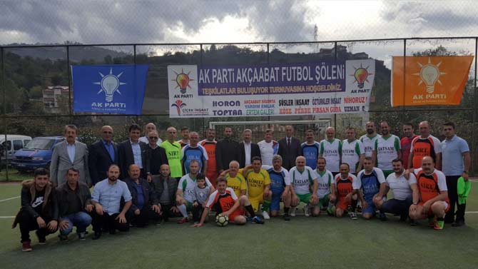 akcaabat-ak-parti-futbol3.jpg