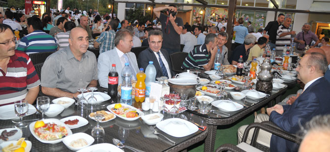 akcaabat-emniyet-iftarda-bulustu1.jpg