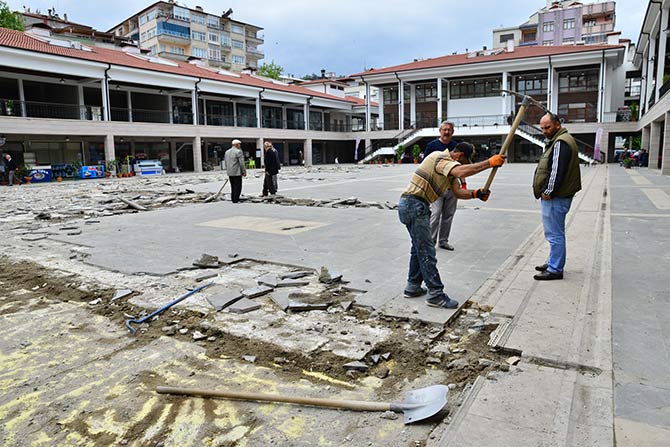 akcaabat-hamam-cimeni-carsisi1.jpg