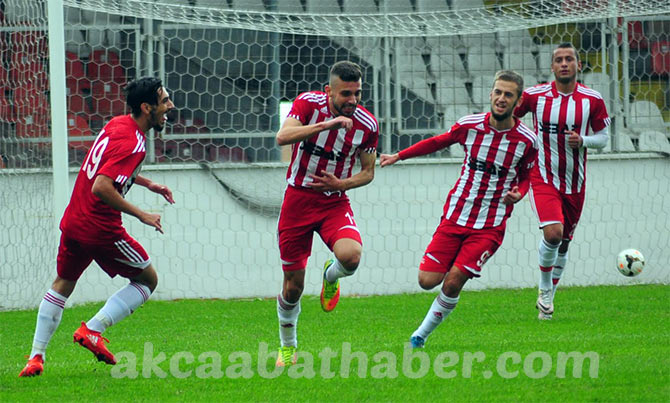 akcaabat-sebatspor-sevinc.jpg