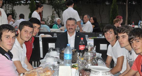 akcaabat-tutunspor-iftar-y4.jpg