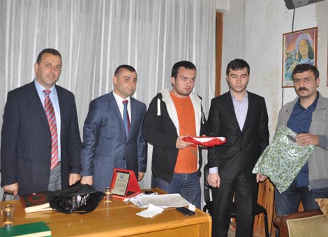 akcaabat-ulku-ocagi-egitim-ve-kultur-vakfi’nin-akcaabat-muftulugu-ile-organize-ettigi-“kuran-i-kerimi-yuzunden-okuma-kursu-tamamlandi.1.jpg akcaabat-ulku-ocagi-egitim-ve-kultur-vakfi’nin-akcaabat-muftulugu-ile-organize-ettigi-“kuran-i-kerimi-yuzunden-okuma-kursu-tamamlandi.1.jpg