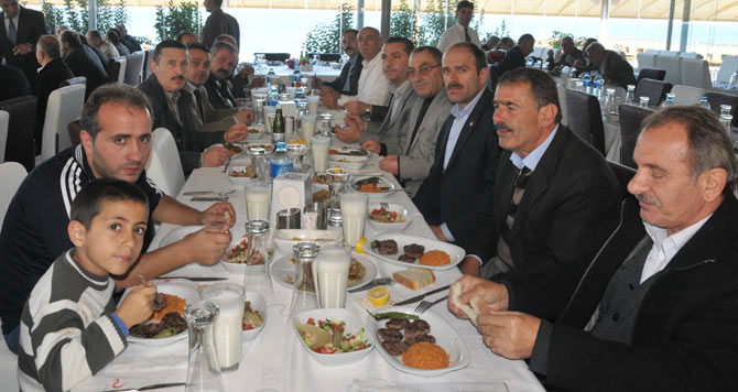 ben-degil,-biz-diyerek-hizmete-talip-olduk.-mehmet-bas1.jpg