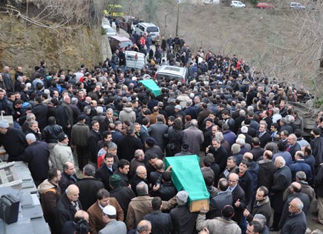 burak-ve-omer-kazada-oldu.jpg
