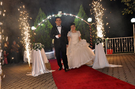 dilek-dugun2.jpg