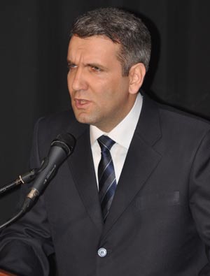 mudur.jpg