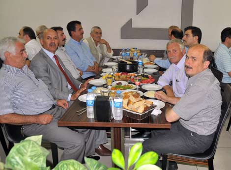muhtarlar-iftar6.jpg