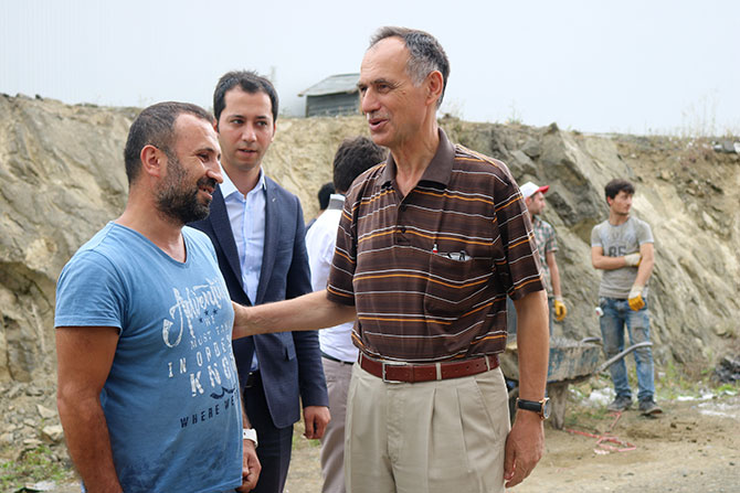 s4-001.jpg s4-001.jpg