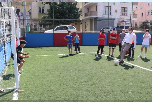 sogutlu-futbol-sahasi2.jpg