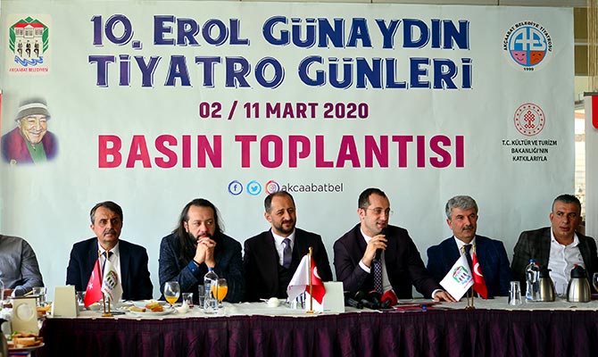 tiyatro-gunleri-akcaabat1.jpg