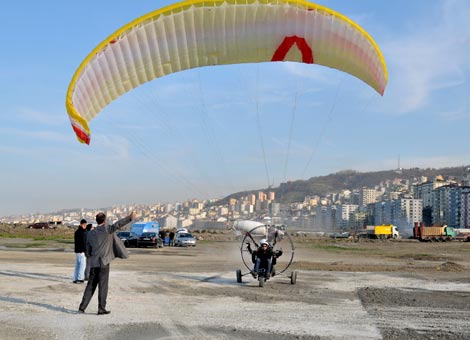 trabzon’da-yamac-parasutune-ilgi-artiyor…1.jpg