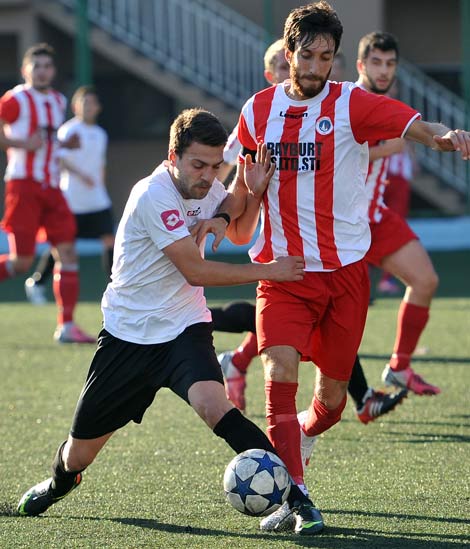 trabzon-1.-amator-kume’de-play-off-mucadelesi-veren-akcaabat-sebatsspor’un-pilot-takimi-akcakoyspor-grubun-guclu-ekiplerinden-besirlisspor-ile-yenisemedi..jpg