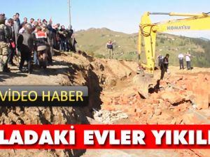 Yayladaki Evler Yıkılıyor