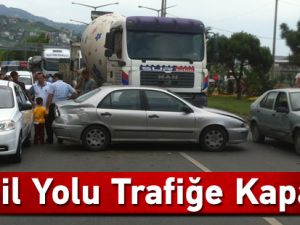 Akçaabat’ta maddi hasarlı bir trafik kazası meydana geldi.